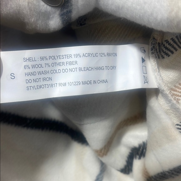 Cream and Black Utility Jacket with Stand-Up Collar small - Picture 7 of 7